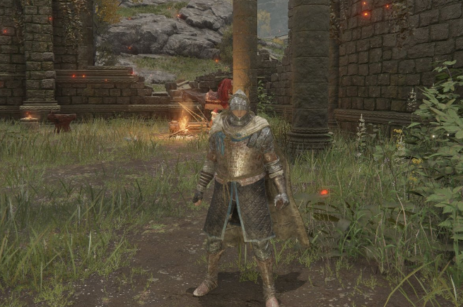 艾尔登法环前期用什么套装1